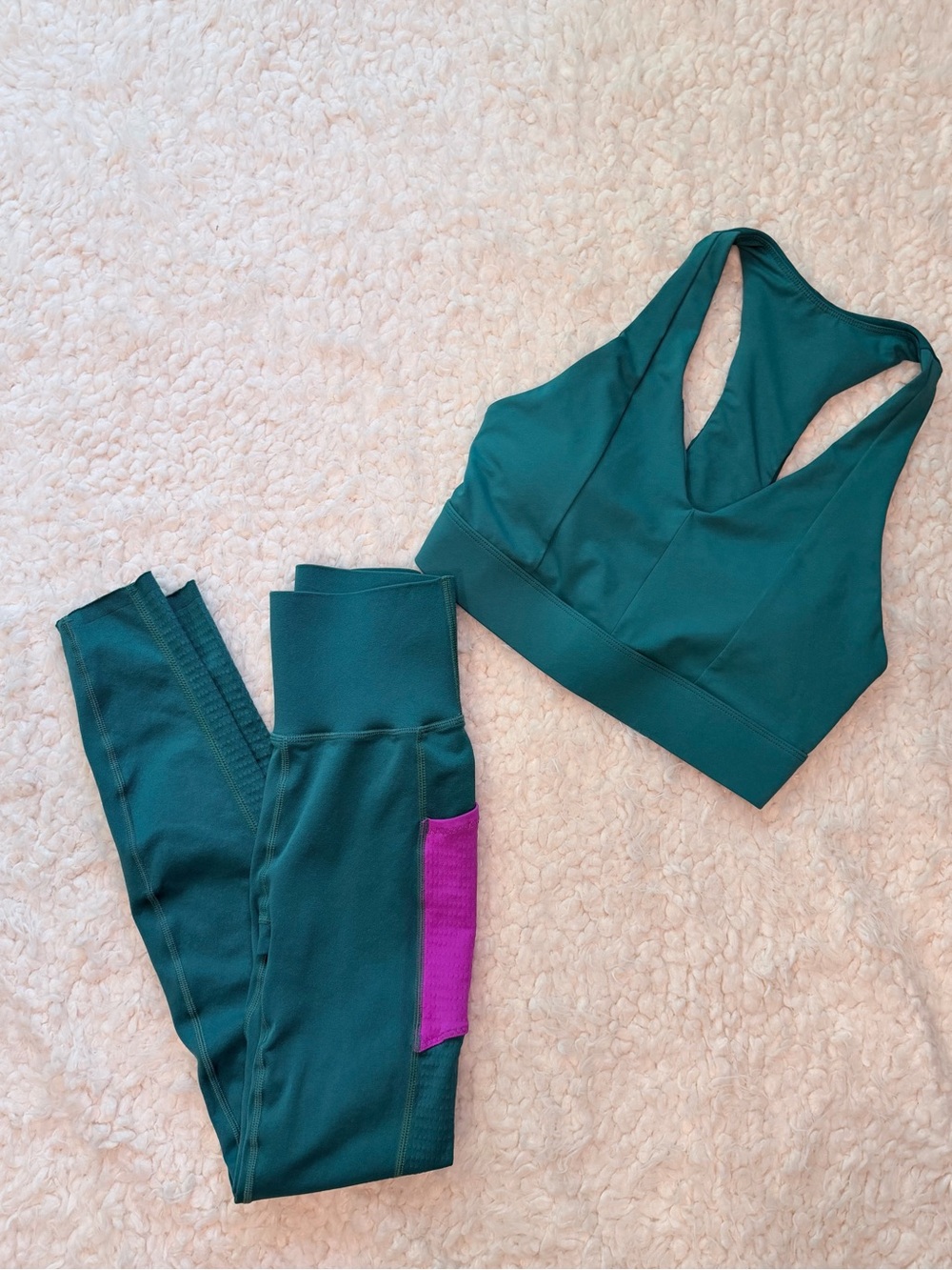 Fabletics Teal SculptKnit 2 Piece Set Pocket Leggings M V-Neck Sports Bra S
